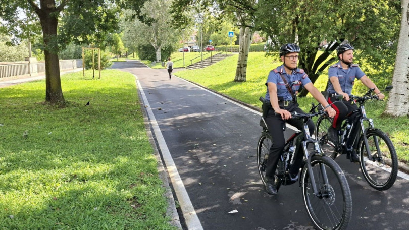 Sicurezza e sostenibilità nel Monferrato: arrivano le pattuglie dei Carabinieri in e-bike